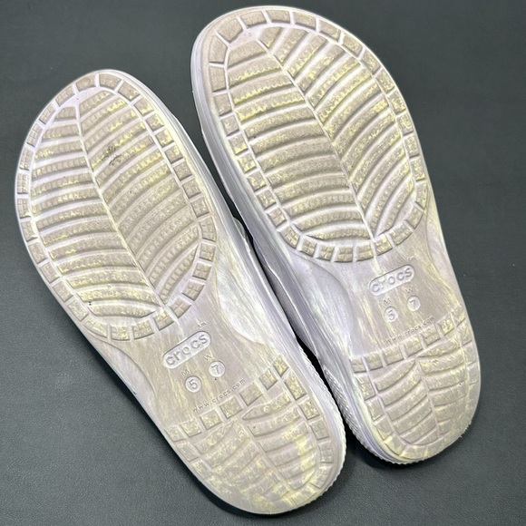 Crocs Classic Slide Sandals Purple White Marble | Size 7 - Picture 4 of 6